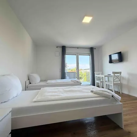 아파트 Am102 Moderne Monteurwohnung 암베르그