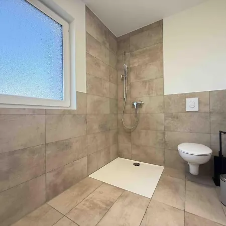 아파트 Am102 Moderne Monteurwohnung 암베르그